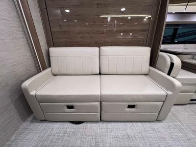 2022 Entegra QWEST - Photo 4