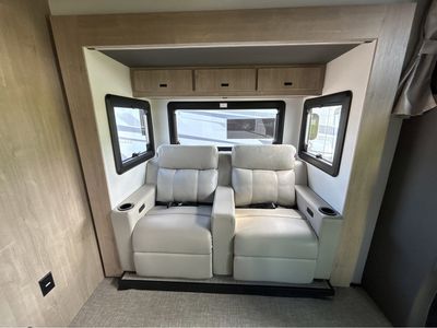 2026 Grand Lineage Series M - Photo 12