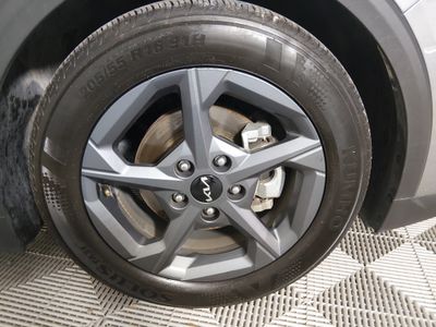 2025 Kia K4 - Photo 10