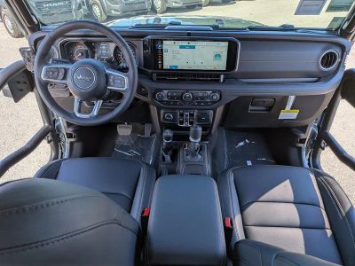2026 Jeep Wrangler — photo 15 view