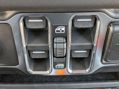 2026 Jeep Wrangler — photo 25 view