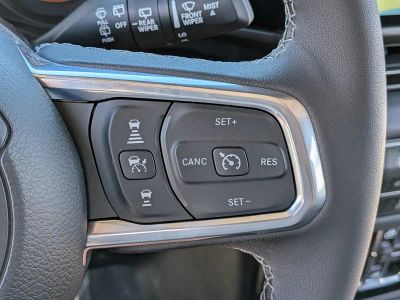 2026 Jeep Wrangler — photo 27 view