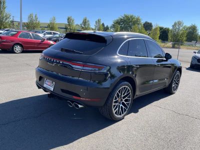 2019 Porsche Macan — detail view