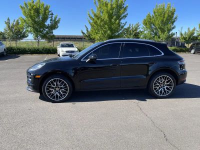 2019 Porsche Macan — side profile view