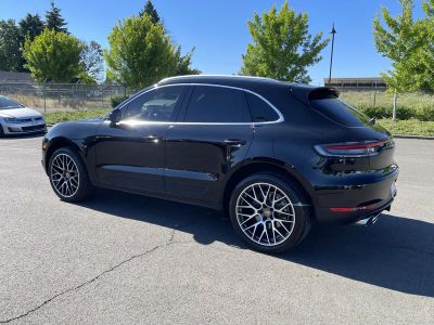2019 Porsche Macan — rear three-quarter view