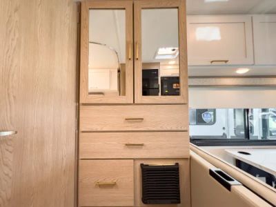 2027 Thor Motor Coach CHATEAU — photo 15 view