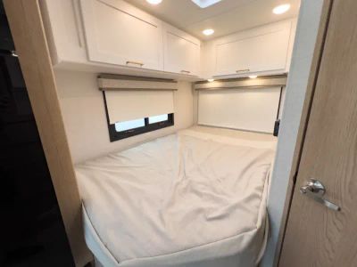 2027 Thor Motor Coach CHATEAU — photo 18 view