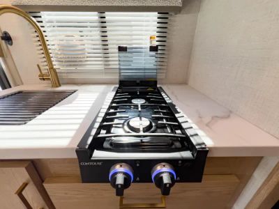 2027 Thor Motor Coach CHATEAU — photo 10 view