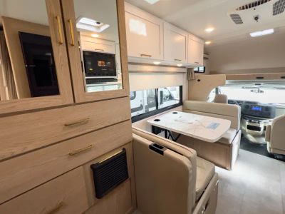 2027 Thor Motor Coach CHATEAU — photo 13 view