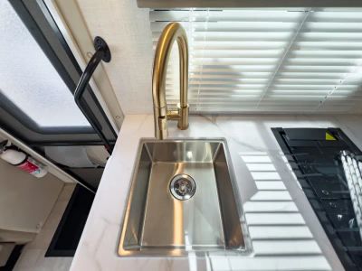 2027 Thor Motor Coach CHATEAU — photo 9 view