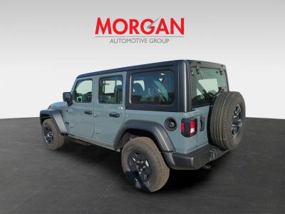 2026 Jeep Wrangler — photo 7 view