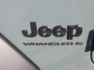 2026 Jeep Wrangler — photo 13 view