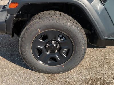 2026 Jeep Wrangler — photo 11 view