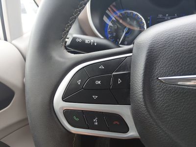 2023 Chrysler Voyager - Photo 13