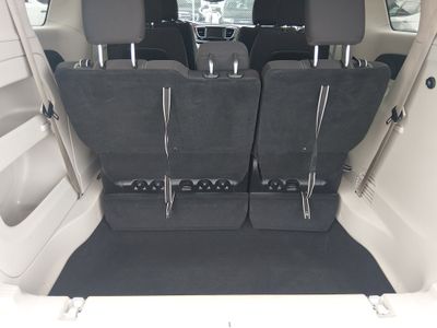 2023 Chrysler Voyager - Photo 11