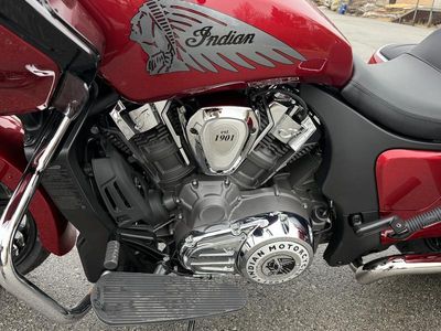 2025 Indian Motorcycle Challenger Limited w/PowerBand Audio Sunset Red Metallic - Photo 10