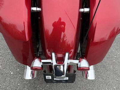 2025 Indian Motorcycle Challenger Limited w/PowerBand Audio Sunset Red Metallic - Photo 13