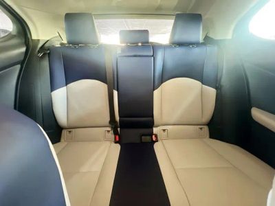 2019 Lexus UX — photo 26 view