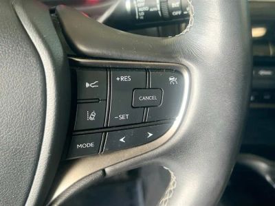 2019 Lexus UX — photo 18 view