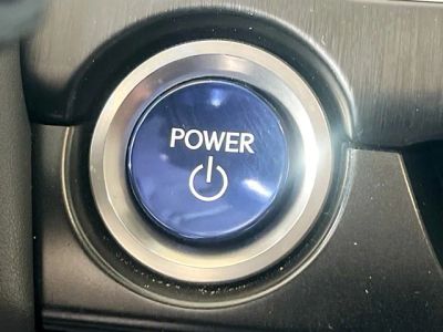 2019 Lexus UX — photo 19 view