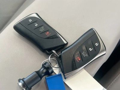 2019 Lexus UX — photo 33 view
