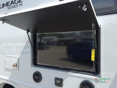 2026 Grand Design Lineage Series M - Photo 9