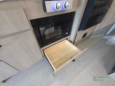 2026 Grand Design Lineage Series M - Photo 40