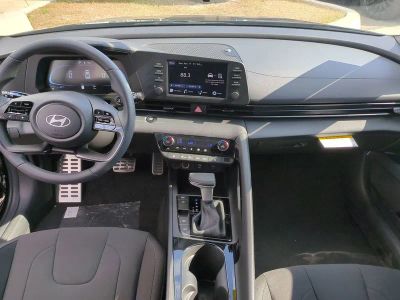 2026 Hyundai ELANTRA — photo 16 view