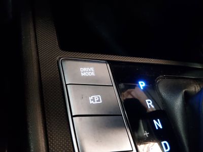 2024 Hyundai Elantra — photo 20 view