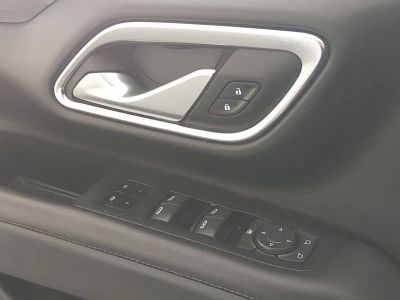 2024 Chevrolet Suburban - Photo 18