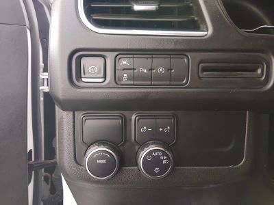 2024 Chevrolet Suburban - Photo 13