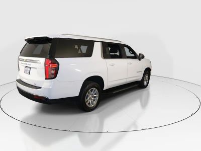 2024 Chevrolet Suburban - Photo 7