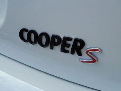 2024 MINI Hardtop 2 Door — photo 7 view