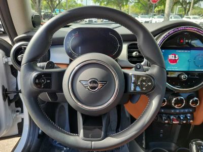 2024 MINI Hardtop 2 Door — photo 21 view