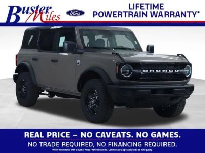 2026 Ford Bronco Big Bend in Marsh Gray — front three-quarter view