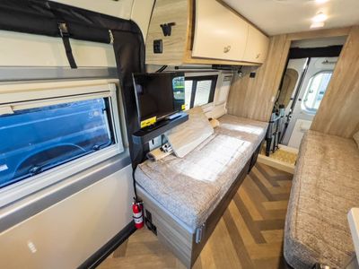 2026 Winnebago TRAVATO - Photo 13