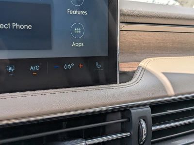2023 Lincoln Corsair — photo 33 view