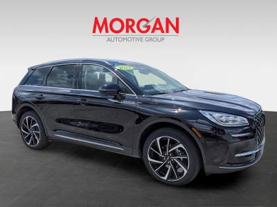 2023 Lincoln Corsair — side profile view