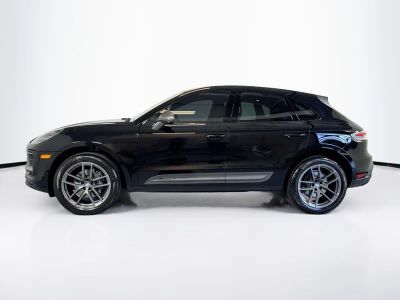 2024 Porsche Macan - Photo 2