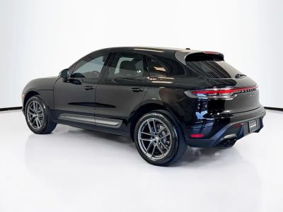 2024 Porsche Macan - Photo 3