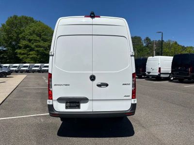 2025 Mercedes-Benz Sprinter 2500 - Photo 9