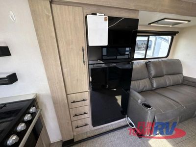2025 Grand Design Imagine XLS - Photo 13