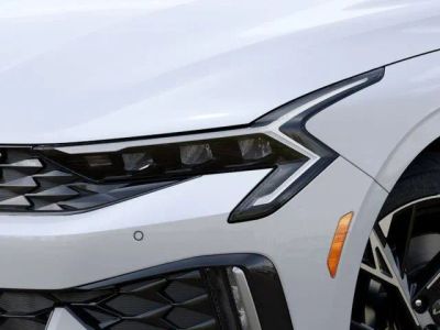 2025 Kia K5 — photo 10 view