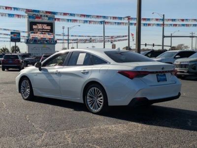 2021 Toyota Avalon Hybrid - Photo 3
