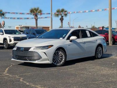 2021 Toyota Avalon Hybrid - Photo 1