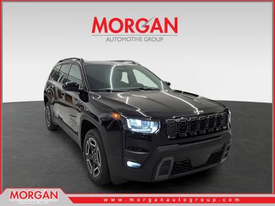 2026 Jeep Cherokee Limited in Diamond Black Crystal Pearlcoat — front three-quarter view