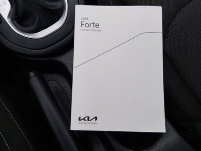 2024 Kia Forte - Photo 19