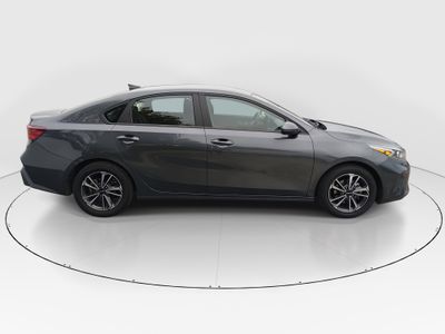 2024 Kia Forte - Photo 8