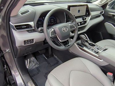 2025 Toyota Highlander - Photo 9