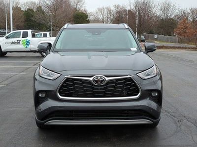2025 Toyota Highlander - Photo 4